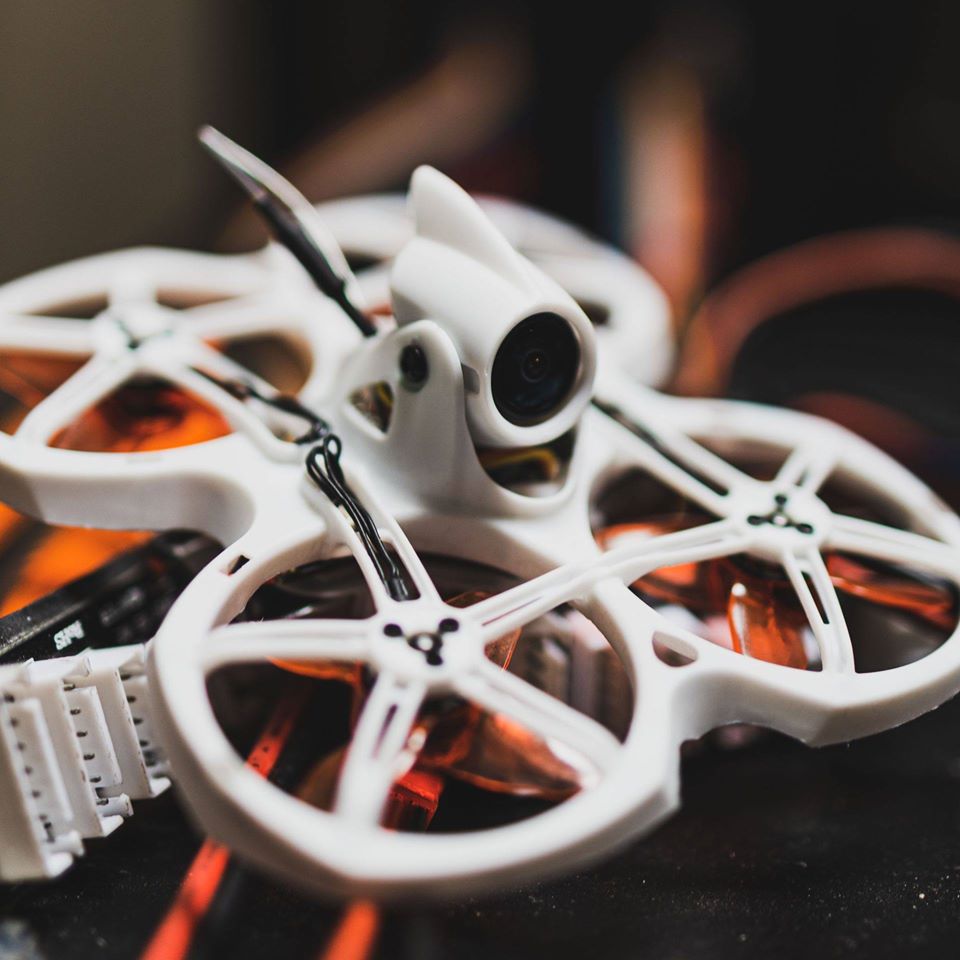 Emax tinyhawk ii 2 rtf fpvレースド - Fpv Drone Goggles のレビューと価格